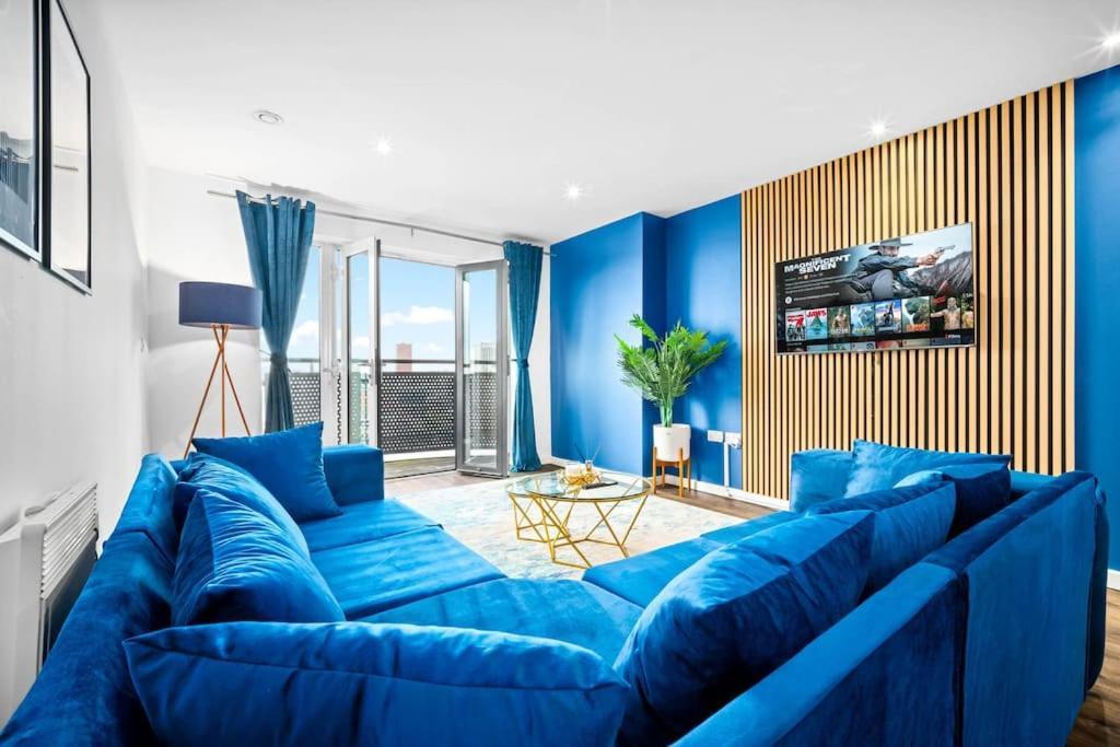 Spacious 2 Bed Apt B'Ham Cc With Parking Sleeps 7 Birmingham Dış mekan fotoğraf